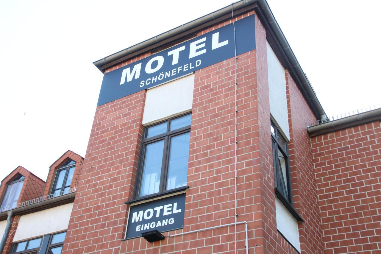 Motel Schoenefeld Grossziethen Exterior photo